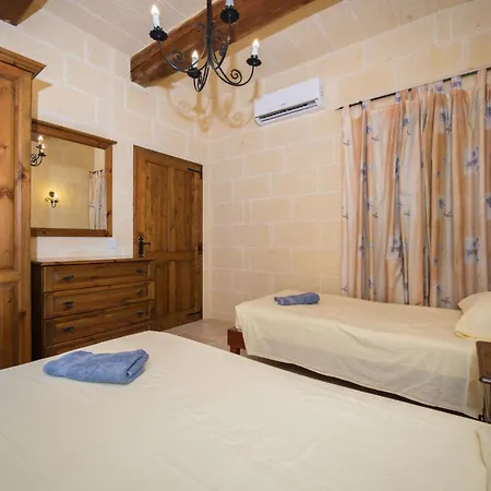 3 Bedroom Holiday Home With Private Pool And Views Nadur Exterior photo
