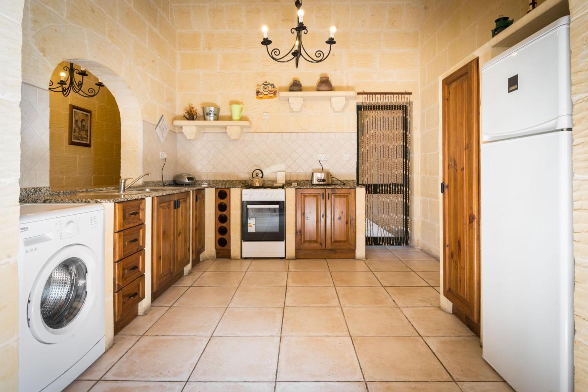 3 Bedroom With Private Pool And Views