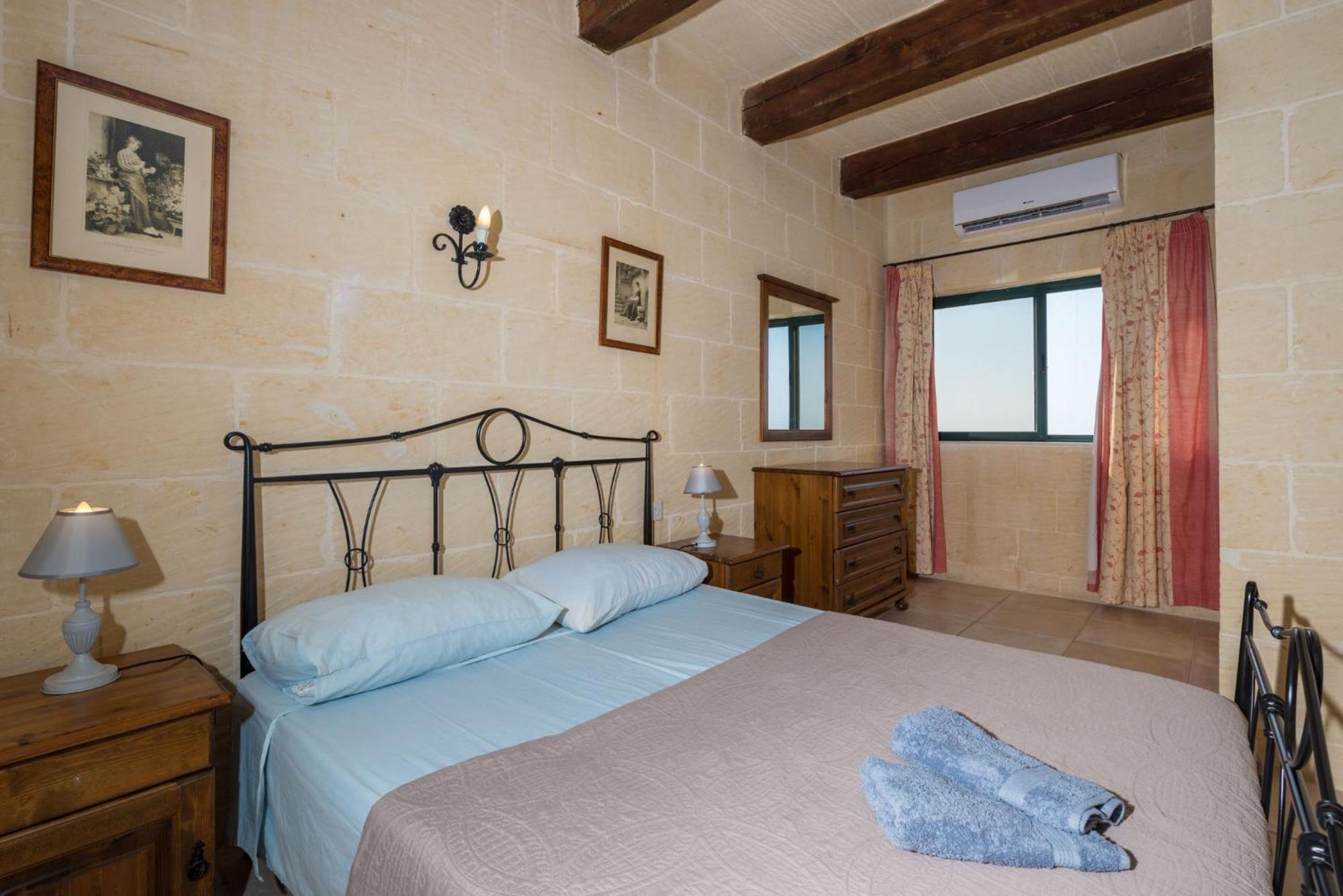 Holiday home 3 Bedroom With Private Pool And Views Nadur